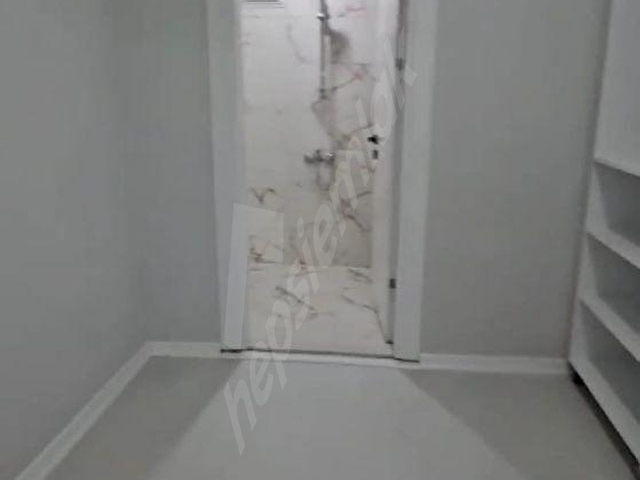 Satılık 3+1 Daire Abide mahlesı Batıkent sitesi ara kat 185m2 - Görsel 21