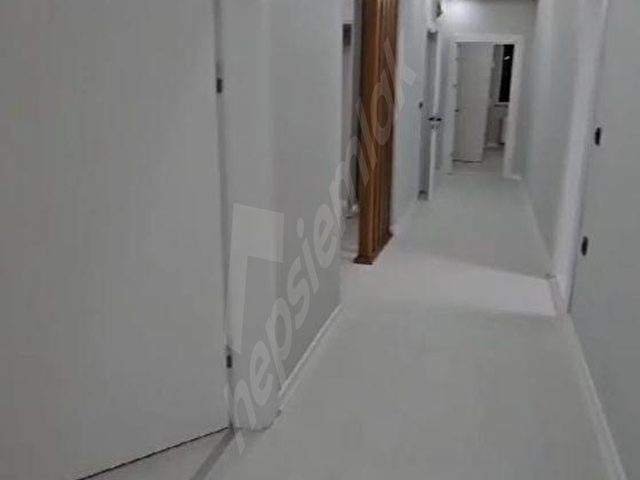 Satılık 3+1 Daire Abide mahlesı Batıkent sitesi ara kat 185m2 - Görsel 6