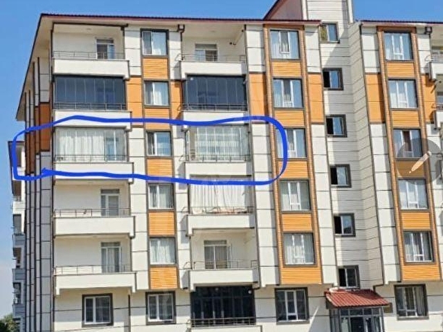 Satılık 3+1 Daire Abide mahlesı Batıkent sitesi ara kat 185m2