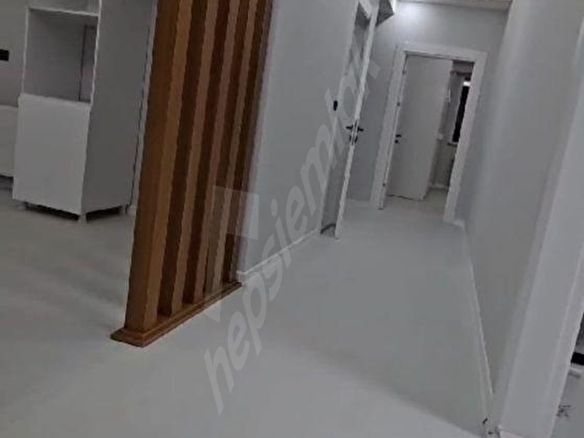 Satılık 3+1 Daire Abide mahlesı Batıkent sitesi ara kat 185m2 - Görsel 8