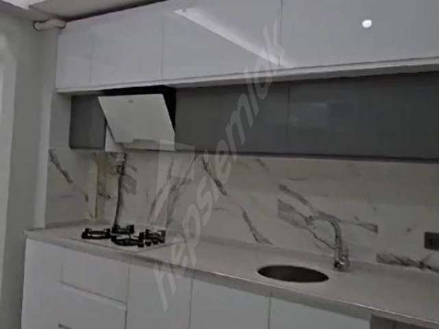 Satılık 3+1 Daire Abide mahlesı Batıkent sitesi ara kat 185m2 - Görsel 13