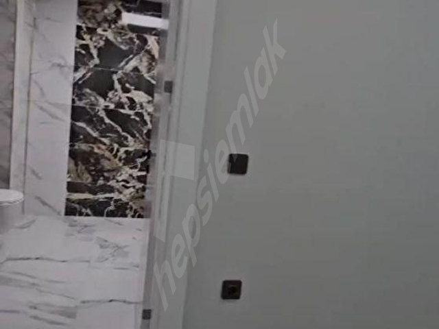 Satılık 3+1 Daire Abide mahlesı Batıkent sitesi ara kat 185m2 - Görsel 15