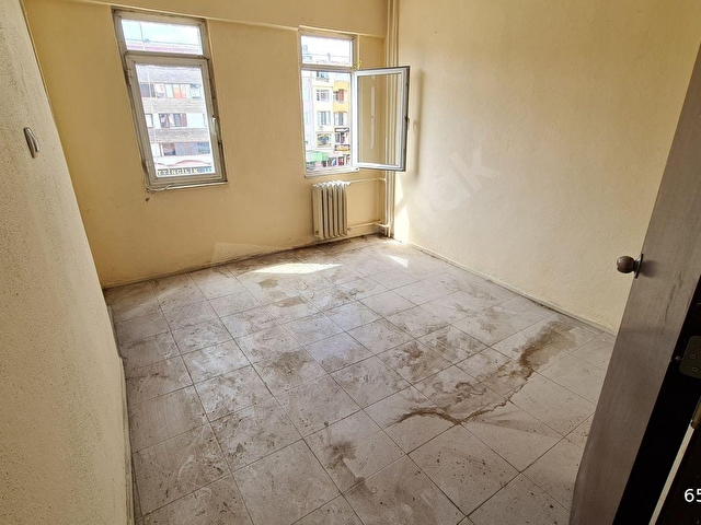 KÜÇÜKKUYU MERKEZDE 24 ODALI ÜÇ KATLI 530 M2 OTEL SATILIK - Görsel 13