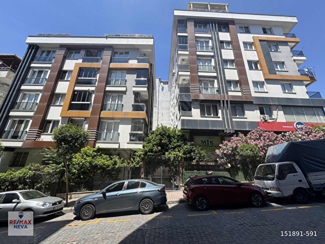 KOCASİNAN CADDE EVLERİNDE 2+1 YÜKSEK GİRİŞ DAİRE | BUTİK SİTEDE