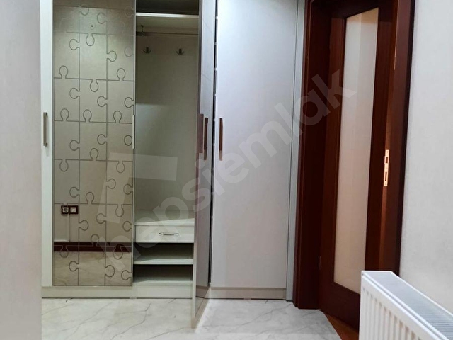 NAMIK KEMAL DE ASANSÖRLÜ 10 YILLIK BİNADA 190 M2 4+1 - Görsel 5