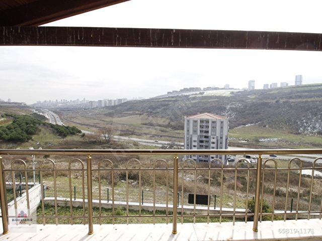 BAHÇEŞEHİR DELİKLİKAYA ŞEREFİYELİ BAHÇELİ VİLLA - Görsel 9