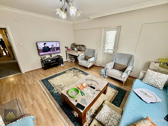 AVANTAJDAN KÜÇÜK KAYAŞTA CADDE DİBİ YAPILI KATTA 3+1 DAİRE - Görsel 6