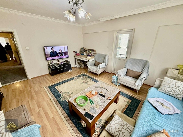 AVANTAJDAN KÜÇÜK KAYAŞTA CADDE DİBİ YAPILI KATTA 3+1 DAİRE - Görsel 7