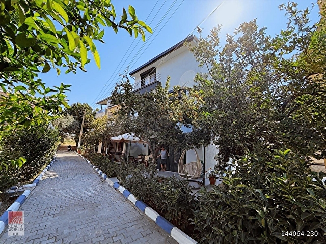 Yeni Foça da MASRAFSIZ 3 TARAFI BAHÇELİ TRİPLEX - Görsel 22