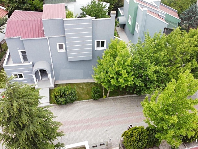 YEŞİL ALTINKENT SİTESİNDE İŞ YERİNE UYGUN FIRSAT KİRALIK VİLLA - Görsel 4