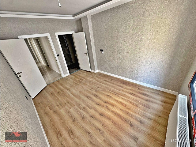 OVAKENTDE_EMSALLERİNİN_ALTINDA_ARA_KAT_SIFIR_E.BANYOLU_2+1_100M² - Görsel 15