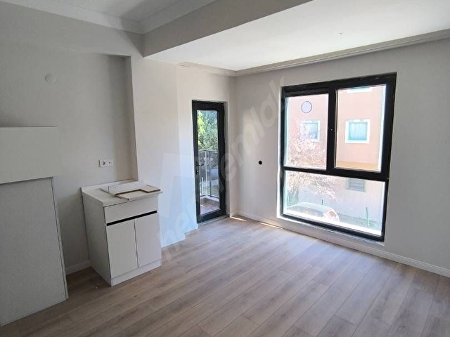 Sahibinden öğretmen evi caddesinde sıfır 1+1 eşyasız - Görsel 6