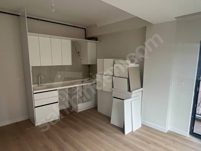 Sahibinden öğretmen evi caddesinde sıfır 1+1 eşyasız - Görsel 5