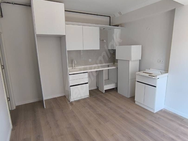 Sahibinden öğretmen evi caddesinde sıfır 1+1 eşyasız - Görsel 3