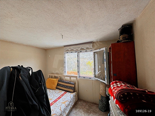 Dereköyde 1650 m² Bahçe + Ev - Görsel 5