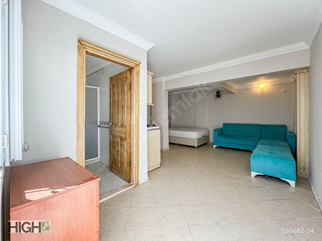 Denize 200 Metre Havuzlu Sitede | Eşyalı 3+1 Tripleks Villa - Görsel 3