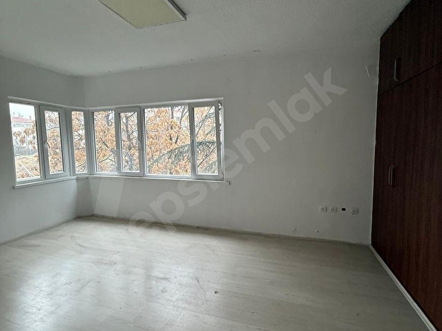 KULELİ CADDESİNDE MANZARALI | OFİS KULLANIMINA UYGUN 4+1 180m² - Görsel 7