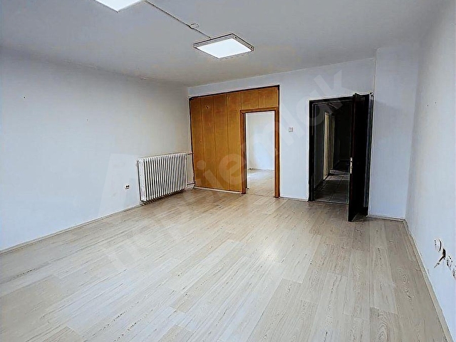KULELİ CADDESİNDE MANZARALI | OFİS KULLANIMINA UYGUN 4+1 180m² - Görsel 3