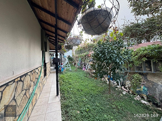 KUŞADASI KADINLAR DENİZİ’NDE, DENİZE 1 KM MESAFEDE, TRİPLEX VİLLA - Görsel 4