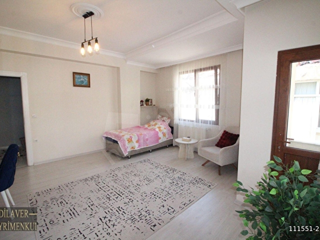 BAHÇELİEVLERDE EMSALİ NADİR 3 YILLIK  3+1 165M2 GÜNEY CEPHE KAT MÜLKİYETLİ - Görsel 17