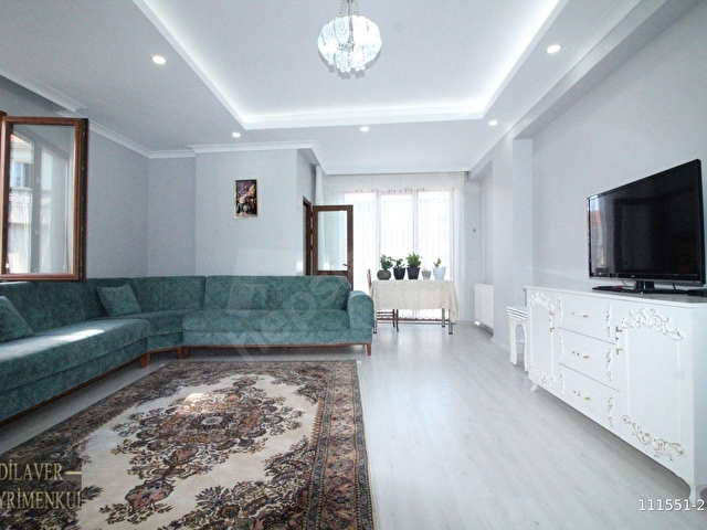 BAHÇELİEVLERDE EMSALİ NADİR 3 YILLIK  3+1 165M2 GÜNEY CEPHE KAT MÜLKİYETLİ - Görsel 5
