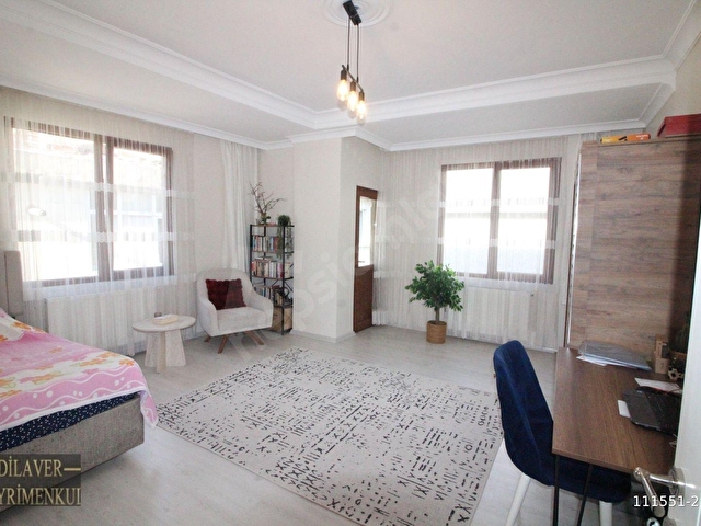 BAHÇELİEVLERDE EMSALİ NADİR 3 YILLIK  3+1 165M2 GÜNEY CEPHE KAT MÜLKİYETLİ - Görsel 18