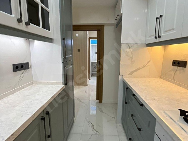 Asilden Mithatpaşa Caddesinde 2+1 Giriş Kat Sıfır Yapılı Daire - Görsel 15