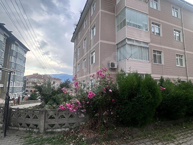 Karabük 100.Yıl Mahallesinde KİRALIK 3+1 Daire - Görsel 2