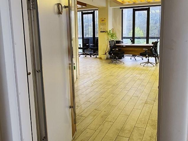 Cadde Üzeri Eşyalı Kiracılı Lüks Ofis - Görsel 27