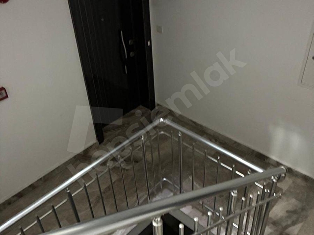 Emek Veli Necdet Arığ Caddesi Üzerinde Bahçe Katı 2+1 3 Yıllık Binada Satılık Daire - Görsel 28