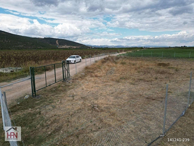 MARMARACIKGÖL YOLA CEPHE 876m2 TEK TAPU BAHÇE - Görsel 5
