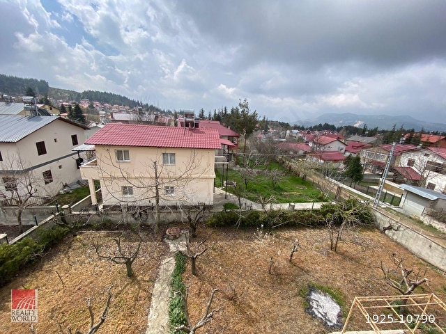 REALTY WORLDDEN Çamlıyayla Ulumeres’te Çok Özel Lokasyonda 2 Katlı Müstakil Ev - Görsel 23