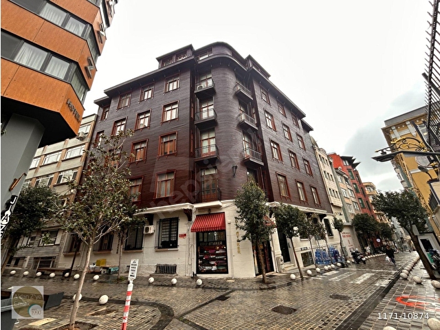 A-Z EMLAKDAN NIŞANTAŞI SÜLEYMAN NAZİF SOKAKTA TARİHİ BİNADA - Görsel 26