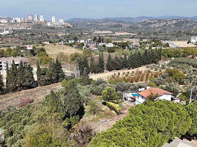 Kuşadası Naci Akdoğan Kolej Arkası İmar sınırında Satılık Bahçe - Görsel 4