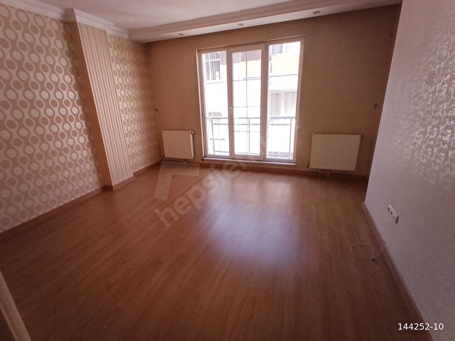 B.EVLER HÜRRİYET MAH METROBÜS YAKINI 2+1 SATILIK DAİRE - Görsel 3