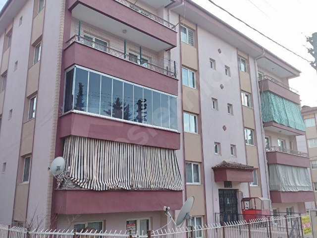 BARIŞ AKÇAY EMLAKTAN UYGUN FİYATLI SATILIK 3+1 DAİRE - Görsel 2