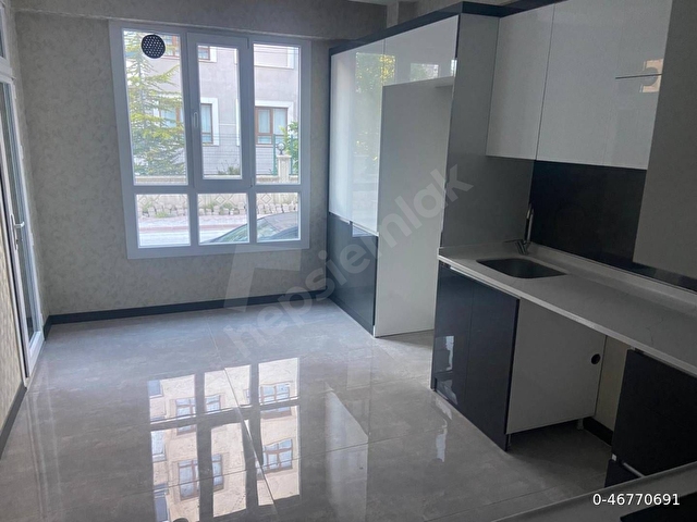 SAHİBİNDEN NAKİPOĞLU MAHALLESİNDE SATILIK DAİRE