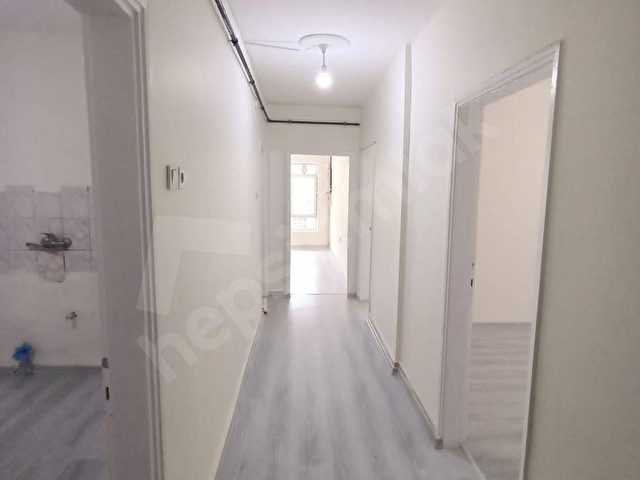 ÖZDEMİRDEN EMEK MERKEZDE BAHÇE ÇIKIŞLI BOŞ MERKEZİ ISINMA BAĞIMSIZ SALON 3+1 - Görsel 2