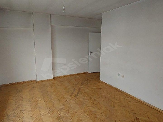 BÜKLÜM SOK. SATILIK DAİRE - Görsel 8