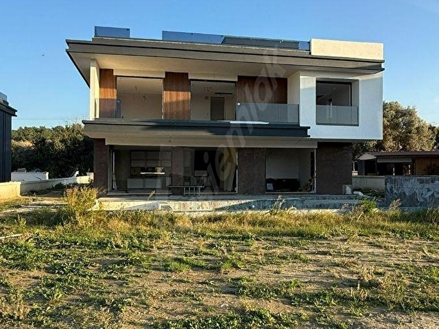 Kuşadasında ÖDÜLLÜ Ultra Lüks 7+1 Müstakil Malikane