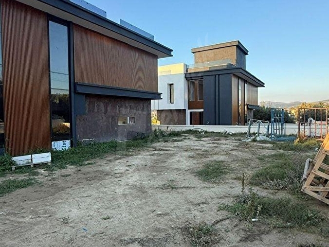 Kuşadasında ÖDÜLLÜ Ultra Lüks 7+1 Müstakil Malikane - Görsel 14