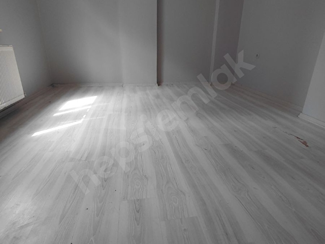 MERKEZİ LOKASYONDA COK HARİKA KULLANIŞLI FERAH DAİRE