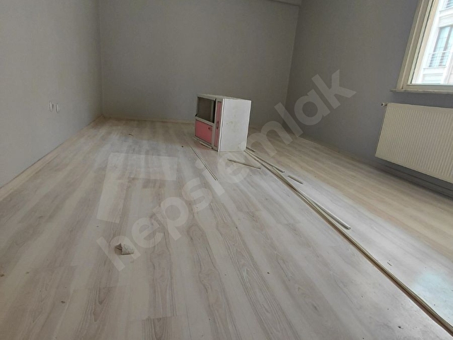 MERKEZİ LOKASYONDA COK HARİKA KULLANIŞLI FERAH DAİRE - Görsel 13