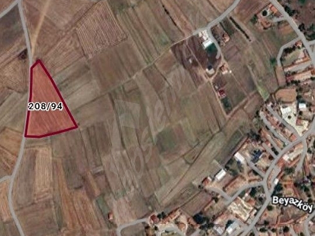 Saray Beyazköy Mahallesi Köy Yakınında Tek Tapu Satılık