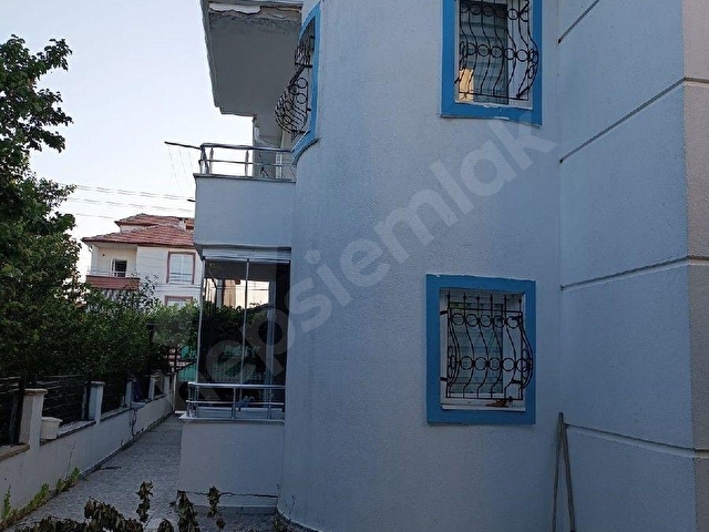 SATILIK VİLLA KAPALI PAZAR YAKINI - Görsel 15