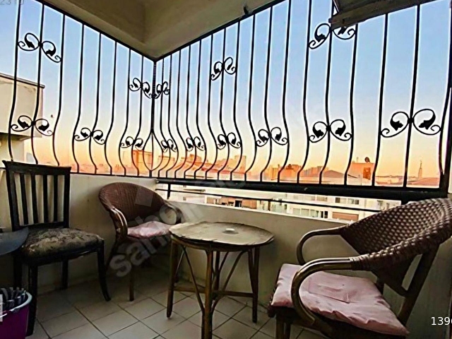 Alsancak Şair Eşref Bulvarı üstünde tadilatlı satılık daire - Görsel 22