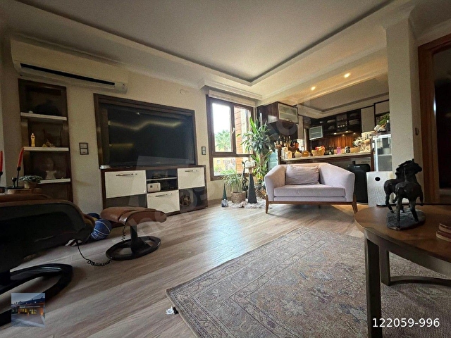 KUŞADASI MARİNA BÖLGESİ GENİŞ FERAH BİR DAİRE HAVUZLU SİTE İÇİNDE - Görsel 11