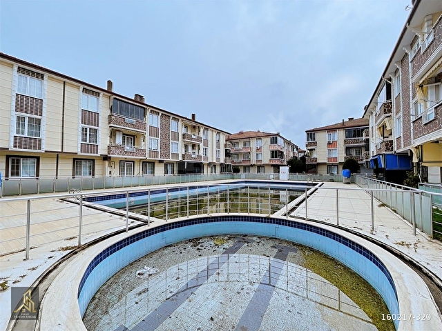 ELİT VE AKTİVİTELİ SİTEDE HAVUZLU MUTFAK AYRI KÖŞE MODEL 2+1 - Görsel 3