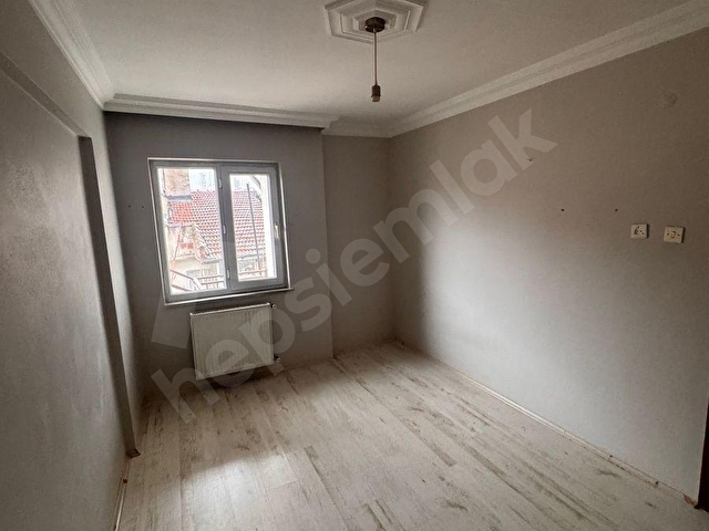 MERKEZİN KALBİNDE ASANSÖRLÜ, KOMBİLİ 2+1 FIRSAT DAİRE! - Görsel 10