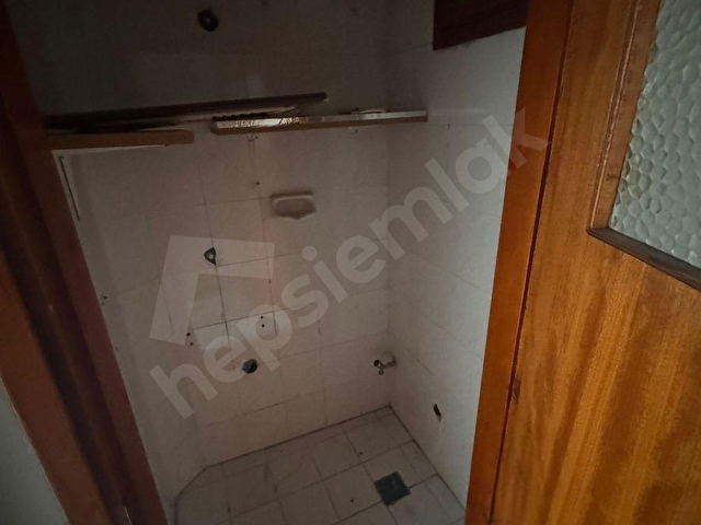 MERKEZİN KALBİNDE ASANSÖRLÜ, KOMBİLİ 2+1 FIRSAT DAİRE! - Görsel 15